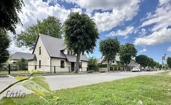 Tiek pārdots lielisks īpašums, izcilā vietā pašā Siguldas centrā, kuru pēc saviem Sigulda - foto 1
