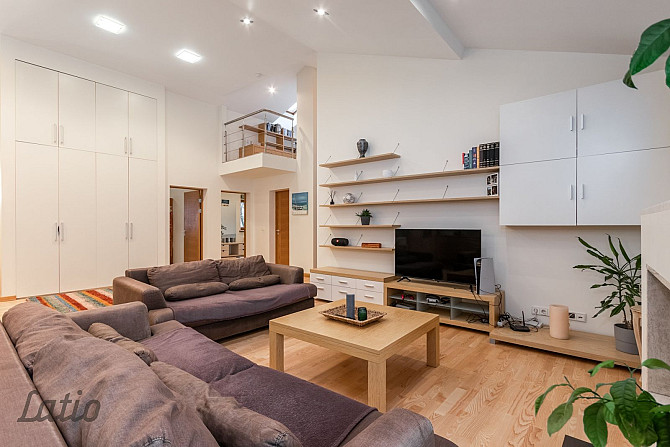 Pārdošanā plašs un funkcionāls 5 istabu dzīvoklis klusā pilsētas centra iekšpagalmā. Rīga - foto 4