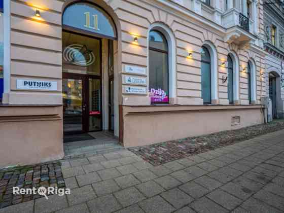 Retail or office premises opposite the Riga Circus.  The premises are located on two levels  75 sq m Рига