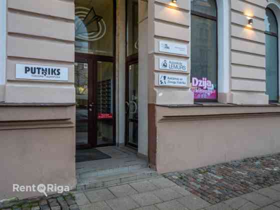 Retail or office premises opposite the Riga Circus.  The premises are located on two levels  75 sq m Рига