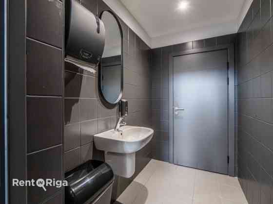 Aрендa офисных помещений в бизнес-центре Mūkusalas.  Современные, светлые и легко Рига