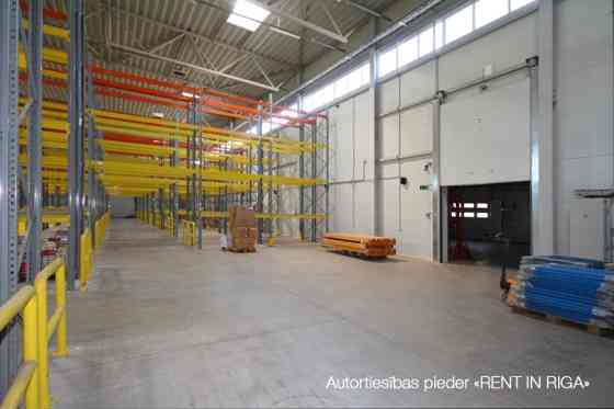 Аренда склада в Кекаве.  Отдельно стоящее строение с собственной огороженной и Кекавская вол.