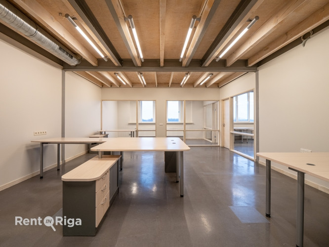 Izīrē 2 līmeņu biroju Latgales ielā 322  Multifunkcionāla, renovēta ēka pretī t/c Dole Rīga - foto 2