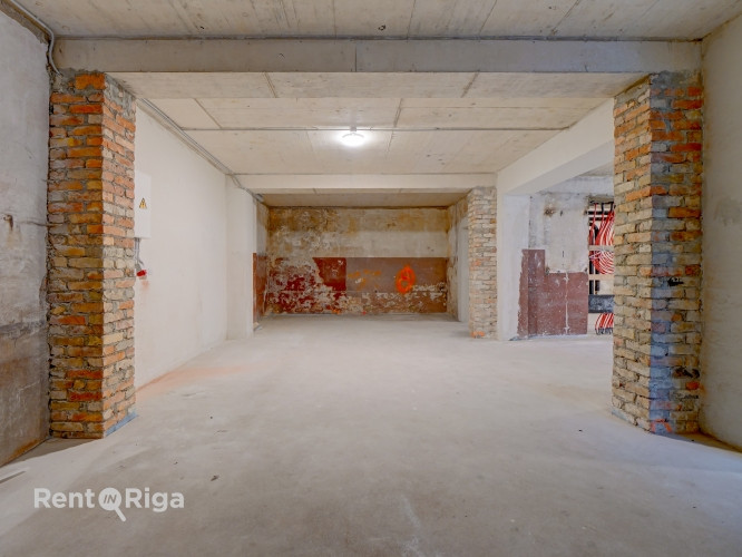 Iznomā renovētu ēku attīstītajā VEF rajonā!  Nomas maksā iekļautas 2 stāvvietas pie ēkas Rīga - foto 6