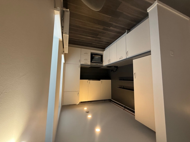 Izīrē 2 istabu dzīvokli Rīgas centrā!  Svaigi izremontēts dzīvoklis ar iespēju auto Rīga - foto 7