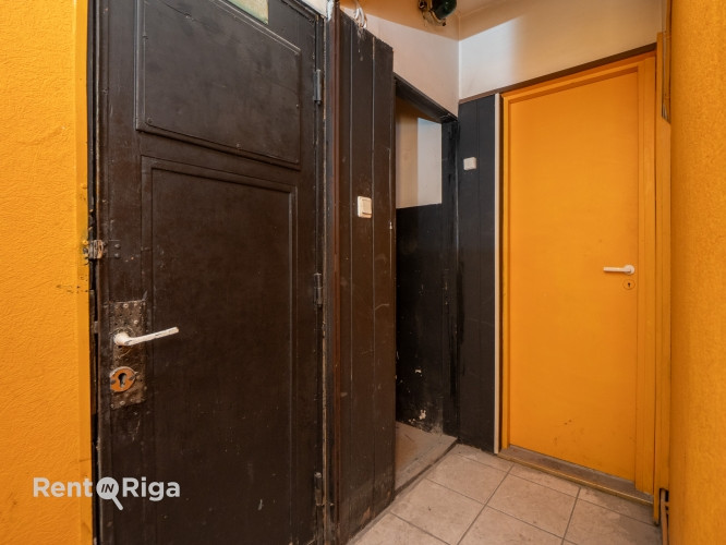 Zāle pagrabā pretī Rīgas Cirkam.  Telpas sastāv no vienas lielas zāles ap 100 kvm un palīgtelpām. Ir Рига - изображение 5