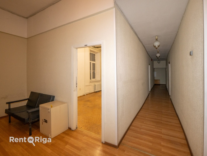 Biroja telpas pretī Rīgas Cirkam.  Pieejamas dažāda izmēra biroja telpas ar kopējo platību Rīga - foto 7