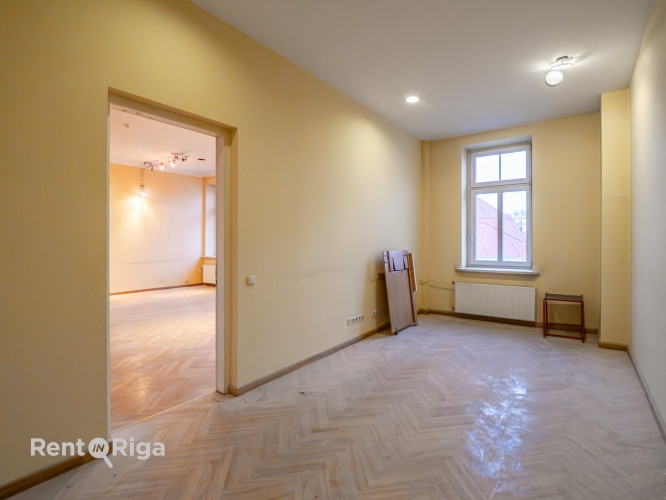 Biroja telpas pretī Rīgas Cirkam.  Pieejamas dažāda izmēra biroja telpas ar kopējo platību Rīga - foto 3