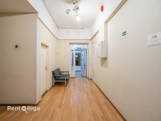 Biroja telpas pretī Rīgas Cirkam.  Pieejamas dažāda izmēra biroja telpas ar kopējo platību Rīga - foto 6