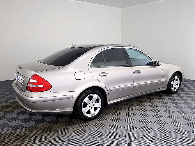 Mercedes-Benz E 320 Avantgarde ATM 3.2 165kW Tallina - foto 3