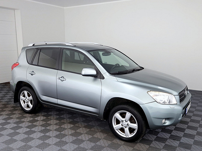 Toyota RAV4 Linea Sol 4x4 2.2 D-4D 100kW Tallina - foto 1