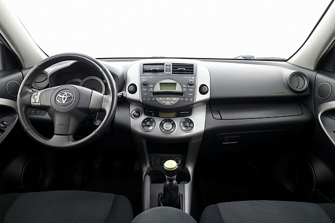 Toyota RAV4 Linea Sol 4x4 2.2 D-4D 100kW Tallina - foto 5