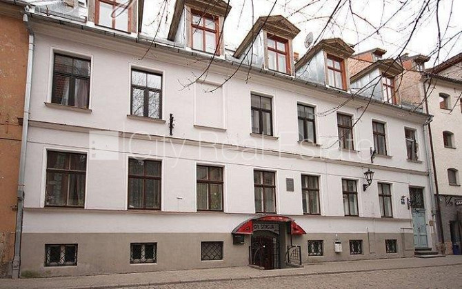 Реновированный дом, благоустроенная озеленённая территория, закрытый двор, Рига - изображение 1