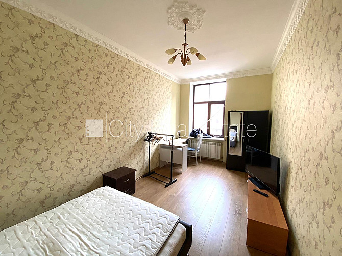 Дом во дворе, реновированный дом, окна выходят во двор, количество спален 3 шт., Рига - изображение 18