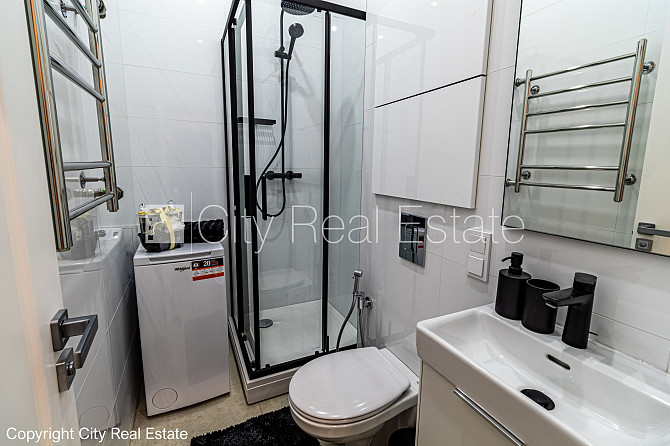 Дом во дворе, реновированный дом, благоустроенный озеленённый двор, закрытый Рига - изображение 17