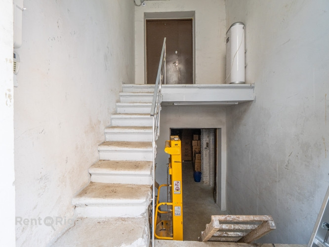 Izīrē atsevišķu biroja ēku ar atvērtā tipa plānojumu un iespēju pielāgot savām Rīga - foto 9