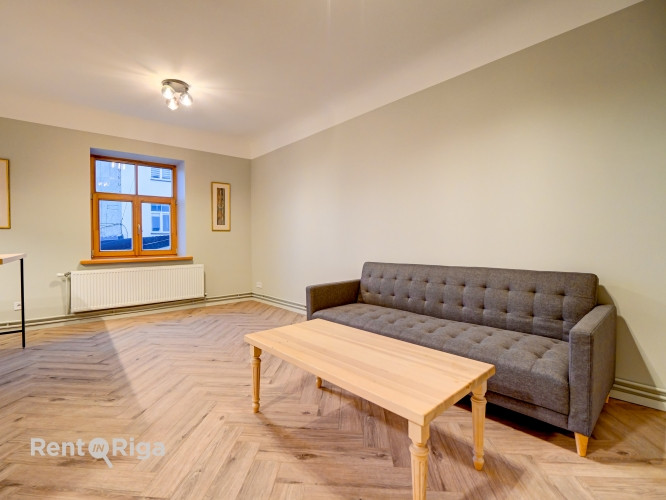 Bright apartment with full equipment, freshly renovated after a major overhaul.  One large bedroom,  Рига - изображение 3