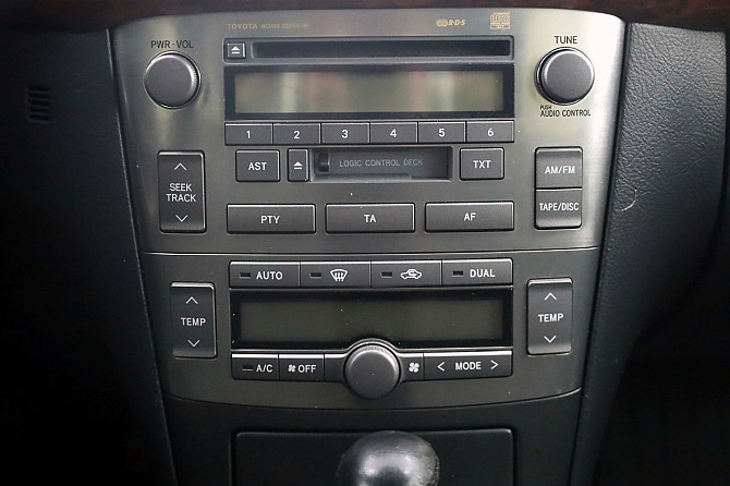 Toyota Avensis Linea Sol ATM 2.4 120kW Tallina - foto 8