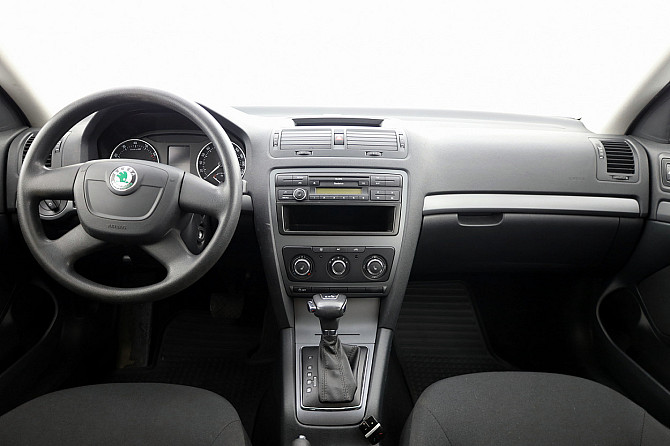 Skoda Octavia Comfortline Facelift ATM 1.2 77kW Tallina - foto 5