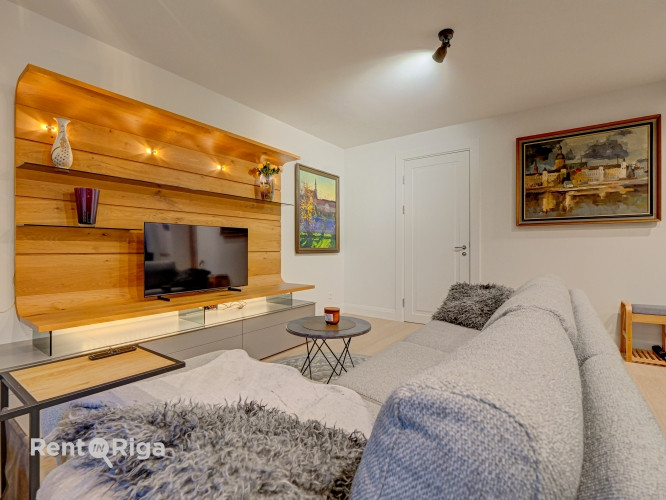 Šarmants dzīvoklis pilnībā renovētā ēkā ar elegantu fasādi, skatu uz parku un Latvijas Rīga - foto 9