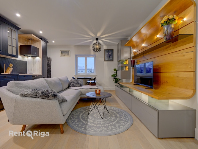 Šarmants dzīvoklis pilnībā renovētā ēkā ar elegantu fasādi, skatu uz parku un Latvijas Rīga - foto 3