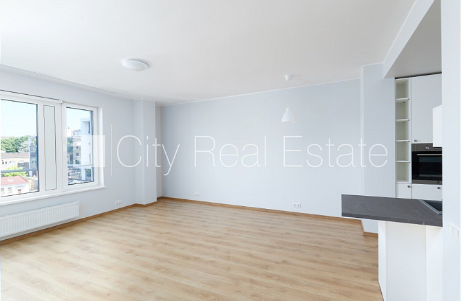 Jaunceltne, labiekārtots apzaļumots pagalms, vieta automašīnai, viena istaba izolēta, studio Rīga - foto 1