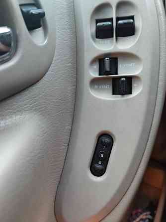 Продаётся в хорошем состоянии семейный авто , такой большой больше не нужен, купил уже меньше... Rīga