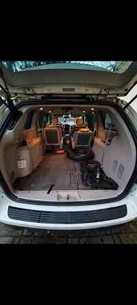 Продаётся в хорошем состоянии семейный авто , такой большой больше не нужен, купил уже меньше... Rīga