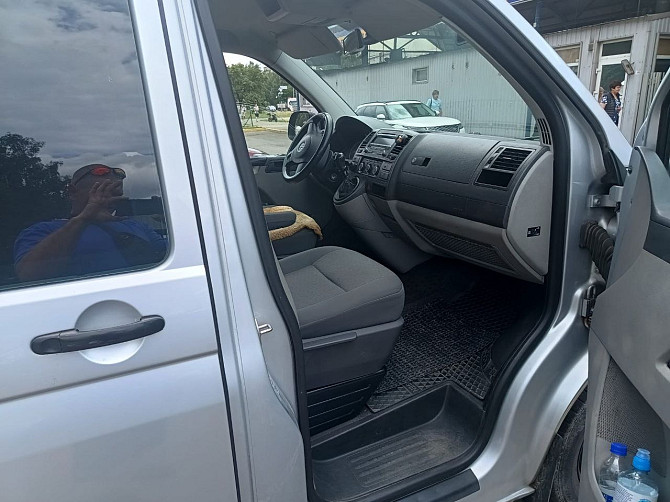 2012. gada Volkswagen Caravelle. Dīzelis, 2.0 TDI 103 KW, 8 sēdvietas, 6 pakāpju manuālā... Рига - изображение 6