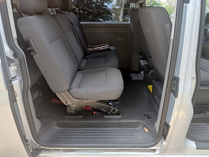 2012. gada Volkswagen Caravelle. Dīzelis, 2.0 TDI 103 KW, 8 sēdvietas, 6 pakāpju manuālā... Рига - изображение 7
