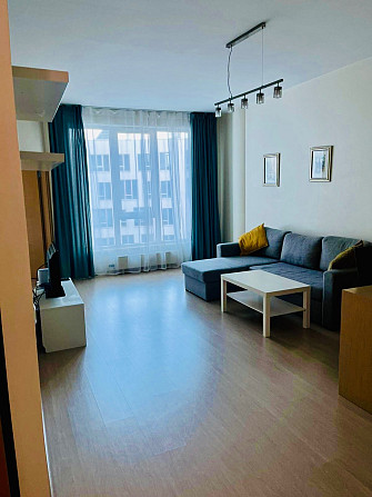 Сдаётся 2-комнатная квартира в центре Риги — Centra Nams
Сдаётся светлая и уютная 2-комнатная... Rīga - foto 3