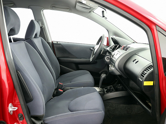 Honda Jazz Facelift ATM 1.3 61kW Tallina - foto 6