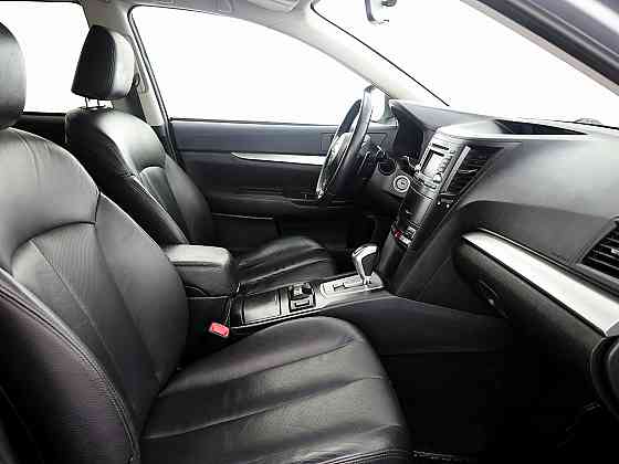 Subaru Outback Luxury Facelift ATM 2.5 127kW Таллин