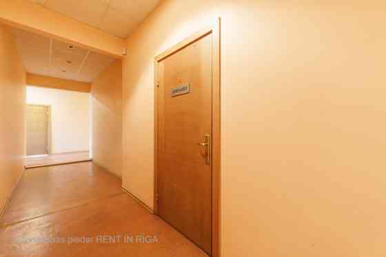 Многофункциональное помещение в Торнякалнe!  Планировка: одно большое помещение. Рига
