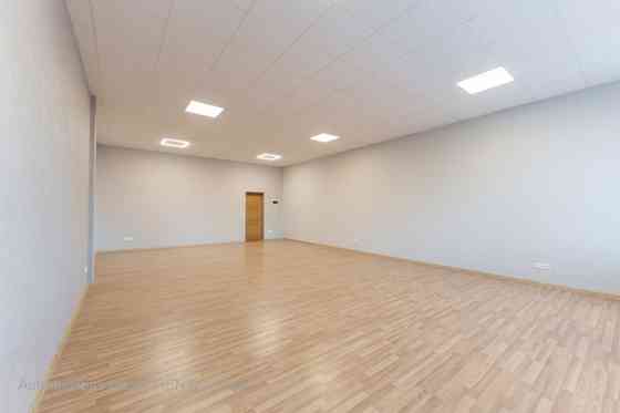 Многофункциональное помещение в Торнякалнe!  Планировка: одно большое помещение. Рига