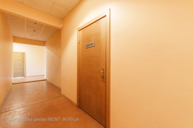 Daudzfunkcionāla telpa Torņakalnā!  Plānojums: viena liela telpa.  + Koplietošanas WC. + Rīga - foto 5