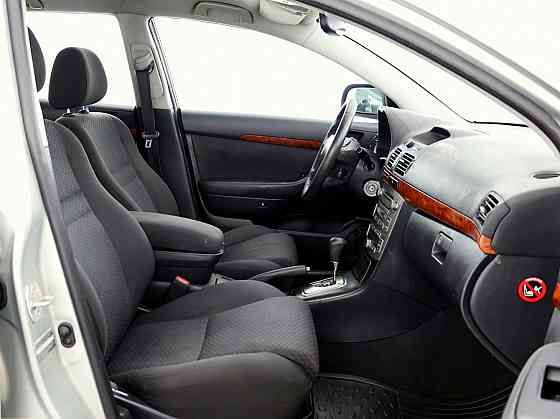 Toyota Avensis Linea Sol ATM 2.0 108kW Tallina