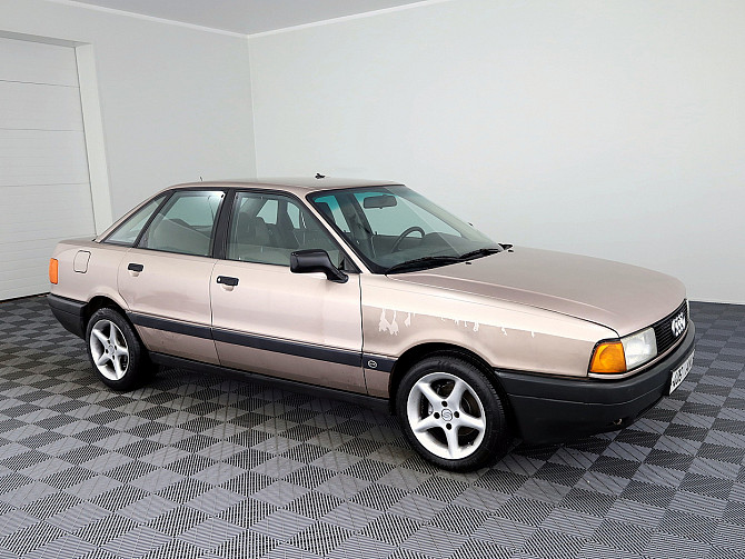 Audi 80 Classic 1.8 66kW Таллин - изображение 1