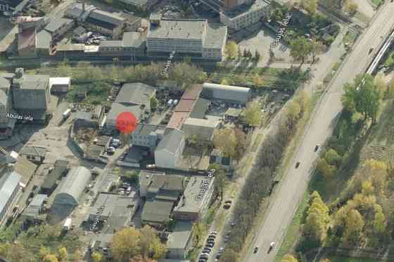 Светлый офис в качественно отреставрированном здании.  Офис прямоугольной формы. Рига