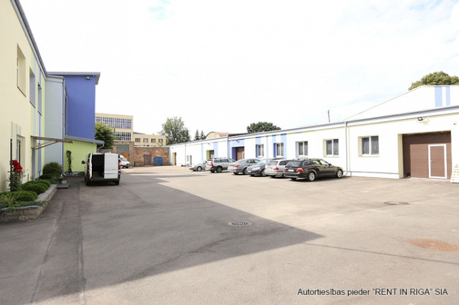 Светлый офис в качественно отреставрированном здании.  Офис прямоугольной формы. Рига - изображение 5