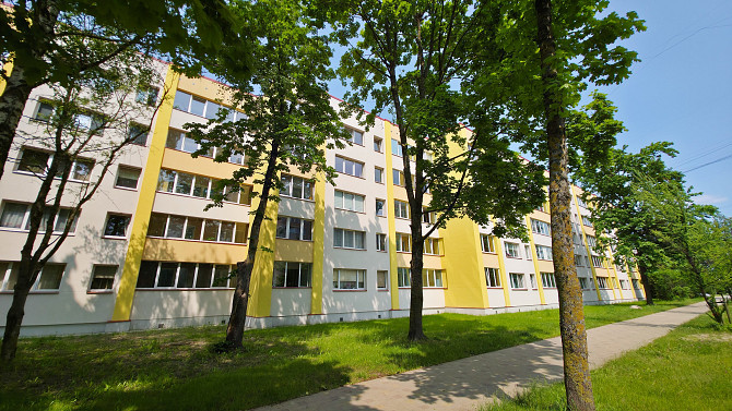 Dzīvokļa video tūri var noskatīties, nospiežot uz mājas lapas sludinājuma lejas daļā. Izīrējam... Саласпилс - изображение 15