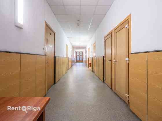 Инвестиционный объект  офисно-складское здание по адресу ул. Геранию, 3.  К продаже Рига