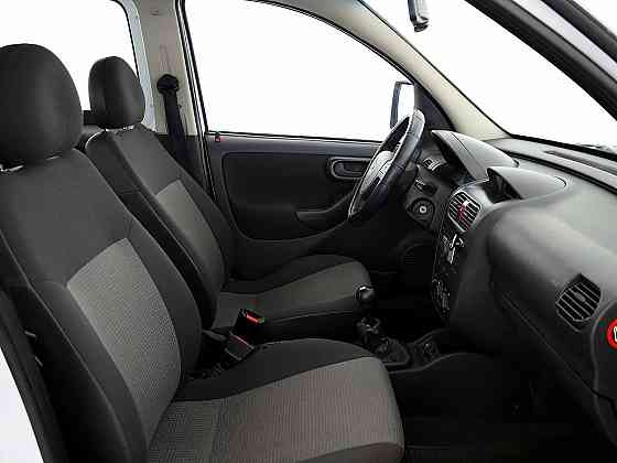 Opel Combo Kombi Passenger 1.6 69kW Tallina