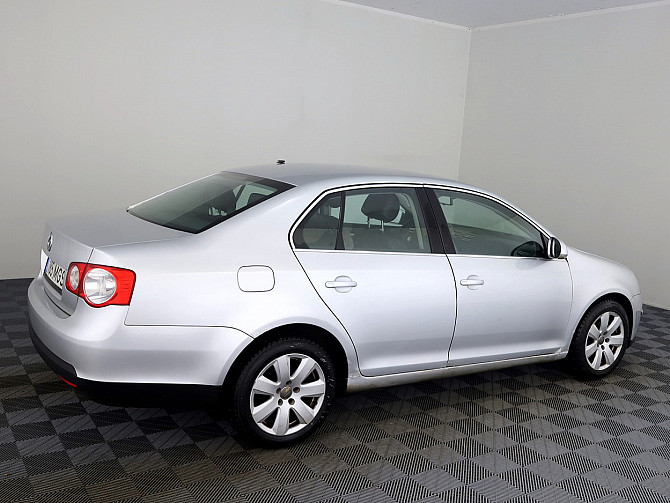 Volkswagen Jetta Comfortline 1.6 75kW Таллин - изображение 3