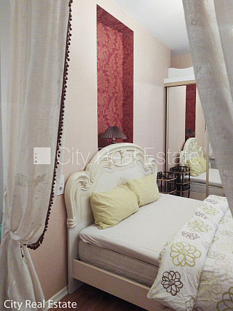 Фасадный дом, вход с улицы, лифт, лестничная клетка после капитального ремонта, Рига - изображение 18