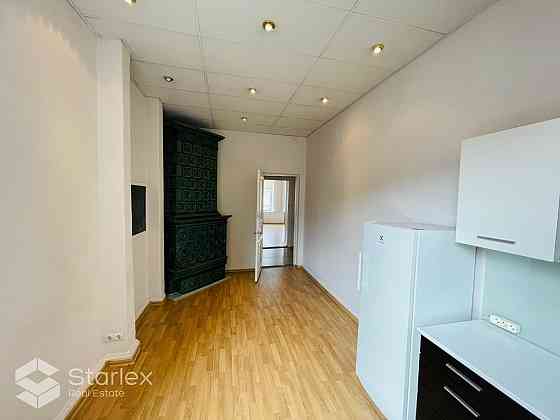 Сдается офисное помещение с раковиной в центре Риги, в престижном здании в стиле Рига