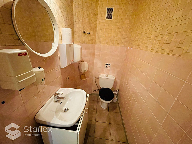 Iznomā biroja telpas ar izlietni Rīgas centrā prestižā jūgendstila ēkā Citadeles ielā 2 Rīga - foto 6