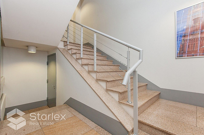 Iznomā modernas A klases biroja telpas Rīgas centrā. Birojs atrodas ēkas 2. stāvā. Birojs ir Rīga - foto 15