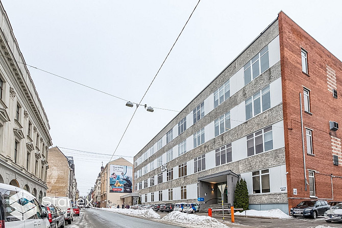 Atvērtā plānojuma birojs ar profesionālai IT kompānijai veidotām sakaru komunikācijām. Rīga - foto 1