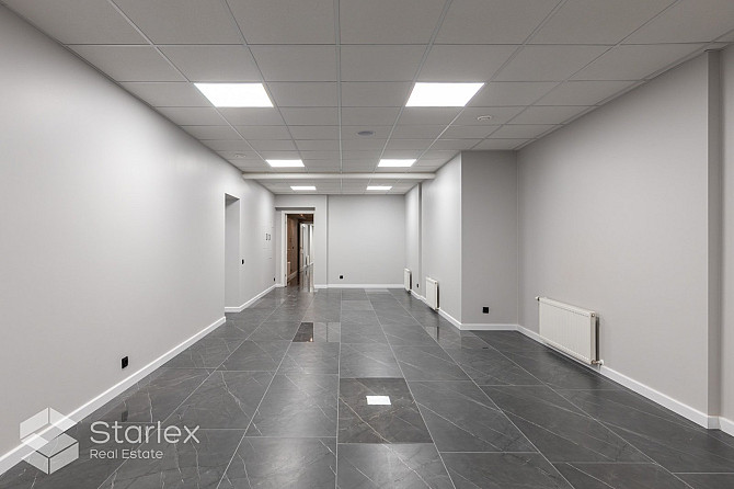 Pārdod 2 salonus par vienu cenu. Telpas atrodas Brīvības ielā 103. Jūgenstila ēka celta Rīga - foto 3